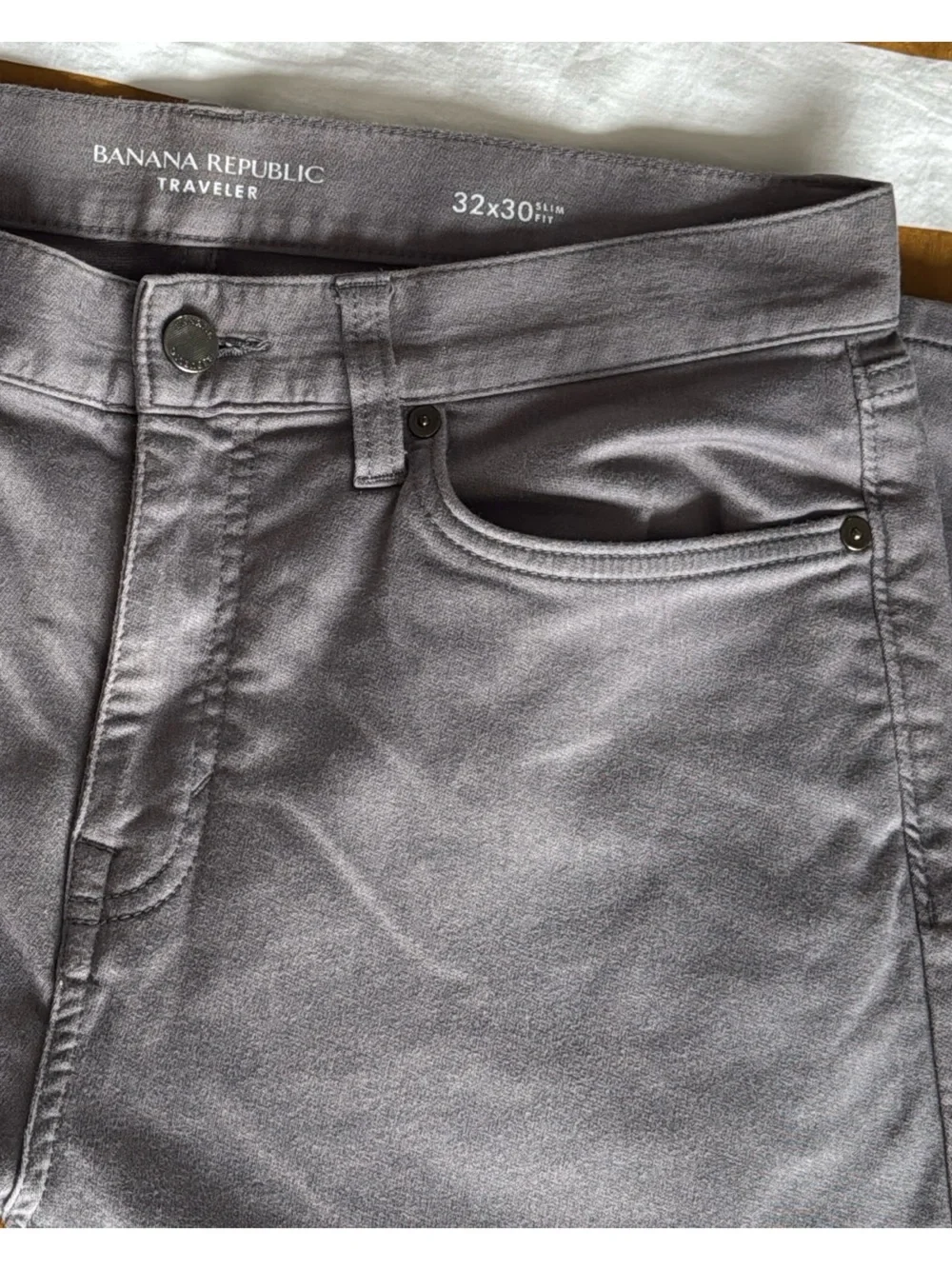 Banana Republic Men’s Light Gray Chinos 32x30